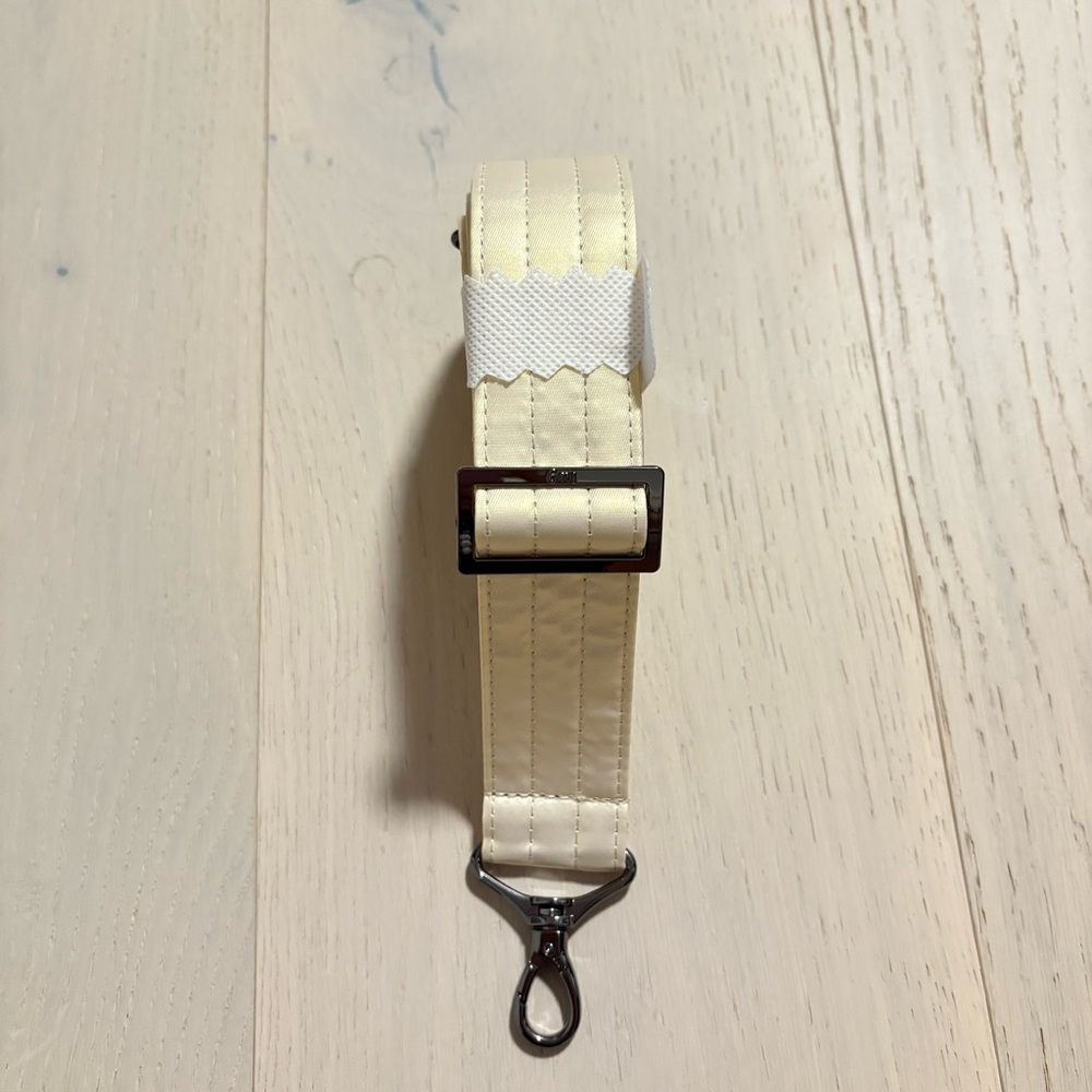 LUG | 1.5” Adjustable Crossbody Strap | Metallic Champagne